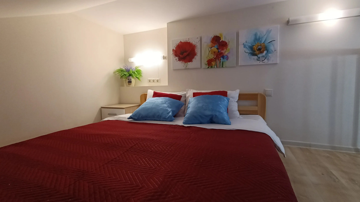 Апартаменты Двухуровневая квартира 30м