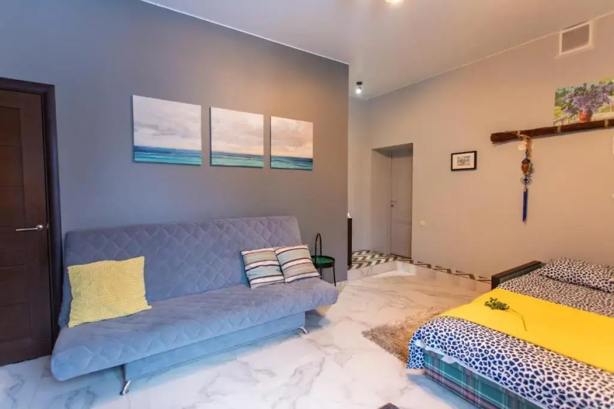 Гостевой дом Four Lions House (Фор Лайонс Хаус)