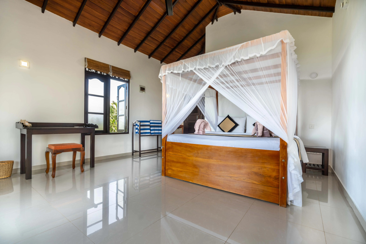 Курортный отель Ananthaya Beach