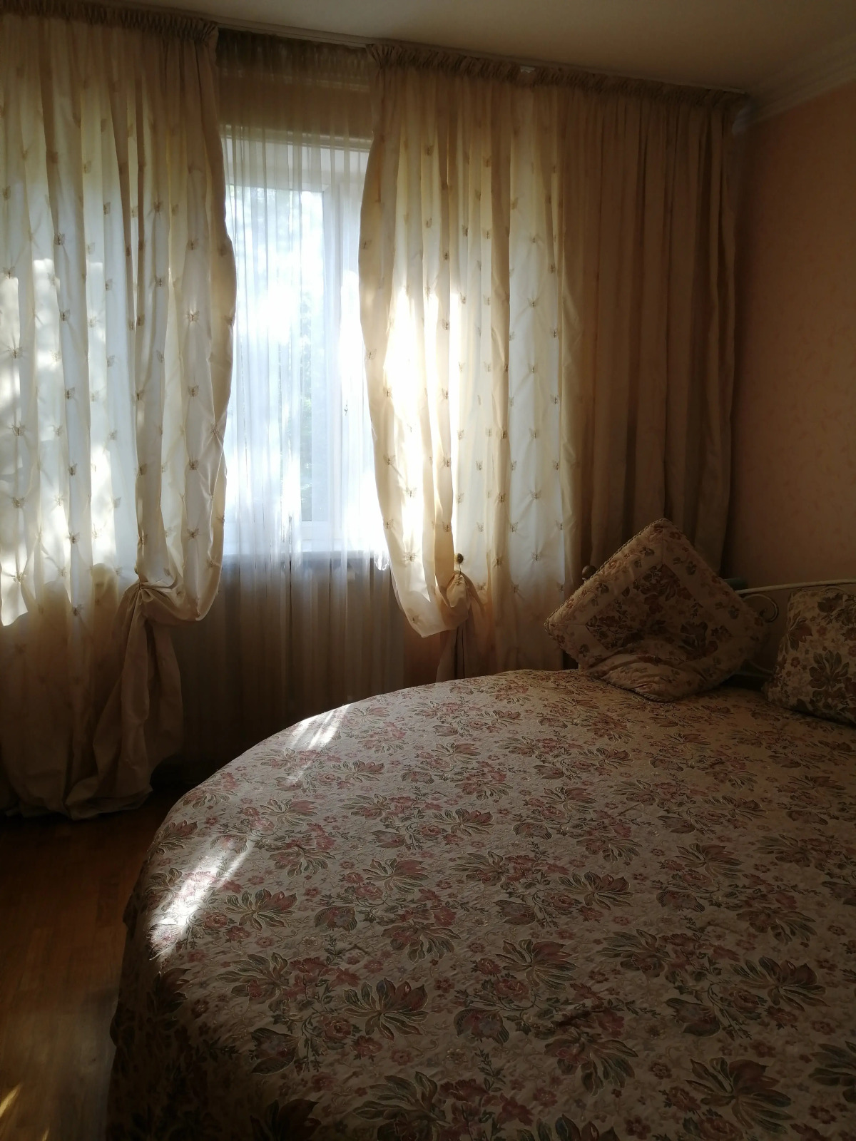 Квартира комфортная в самом центре города с приятным окружающим видом