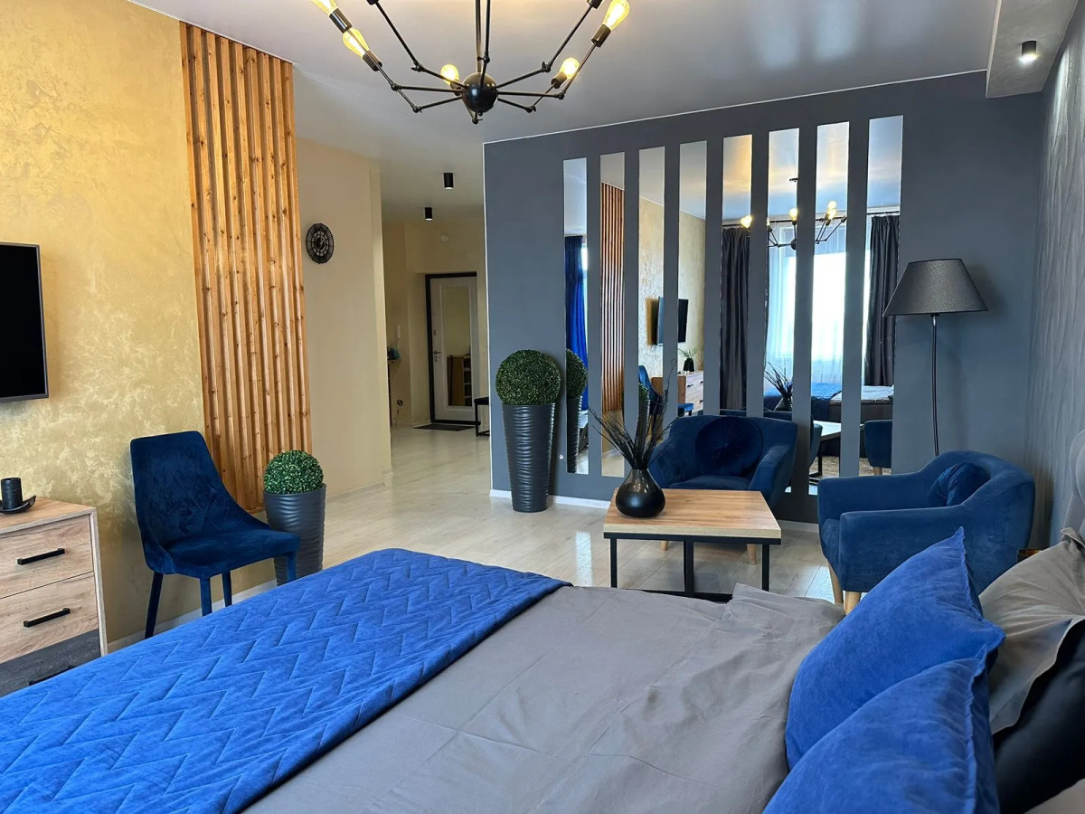 Квартира класса комфоpт плюс с красивым видом из окна в историческом центре города Амалиенау