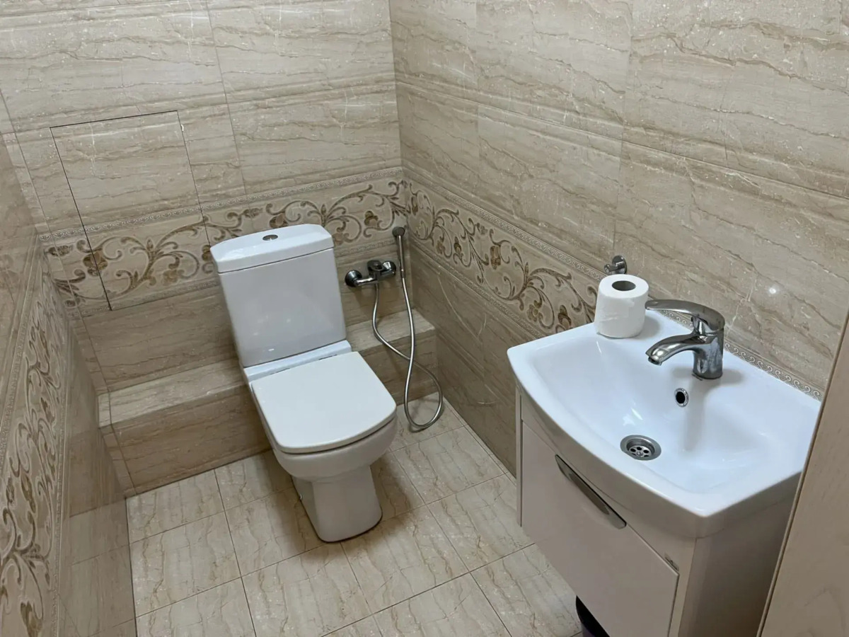 Квартира 8 Просторная 2-к в р-не Дельфинария - до моря 10 мин