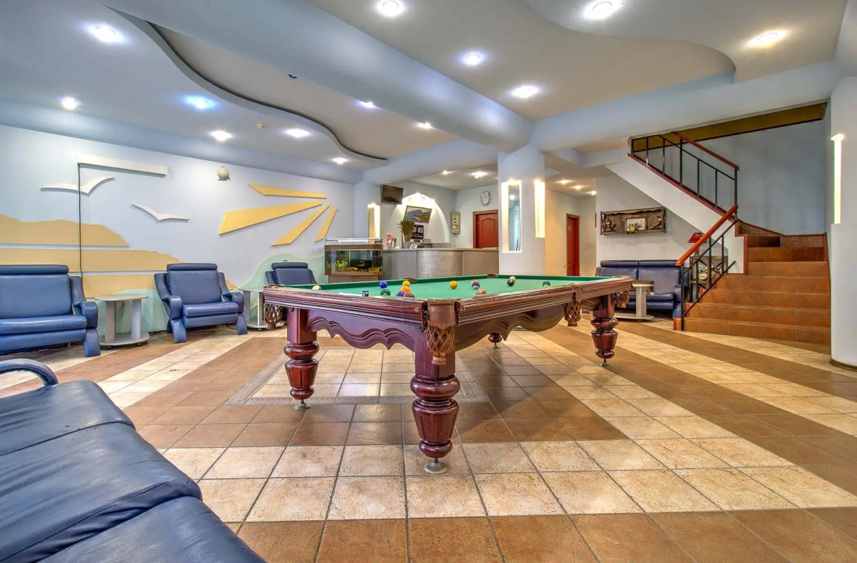 Отель Ламбат