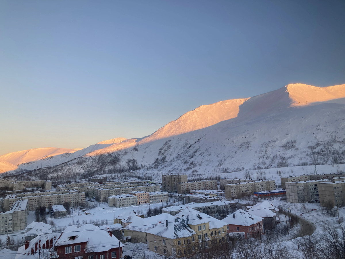 Апартаменты с Потрясающим Видом на Озеро, Горы и Город