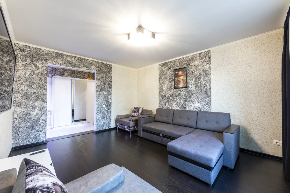 Апартаменты на Газовиков: Просторные 2-комнатные ВыДома