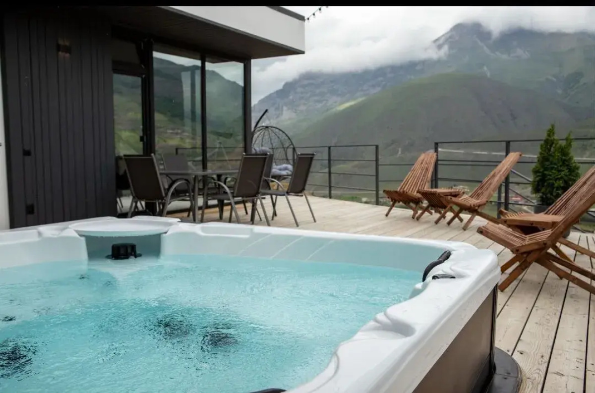 Частный дом с прекрасным видом на горы