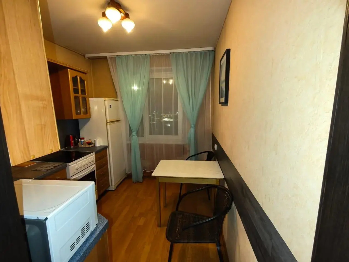 Апартаменты с 1 комнатой рядом с Городской больницей, вид на город (КВАРТИРА51)