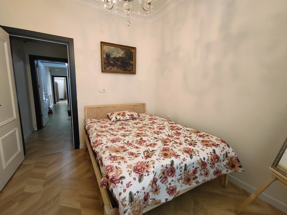 Apartments 2BR balcony house near Hilton bosphorus hotel