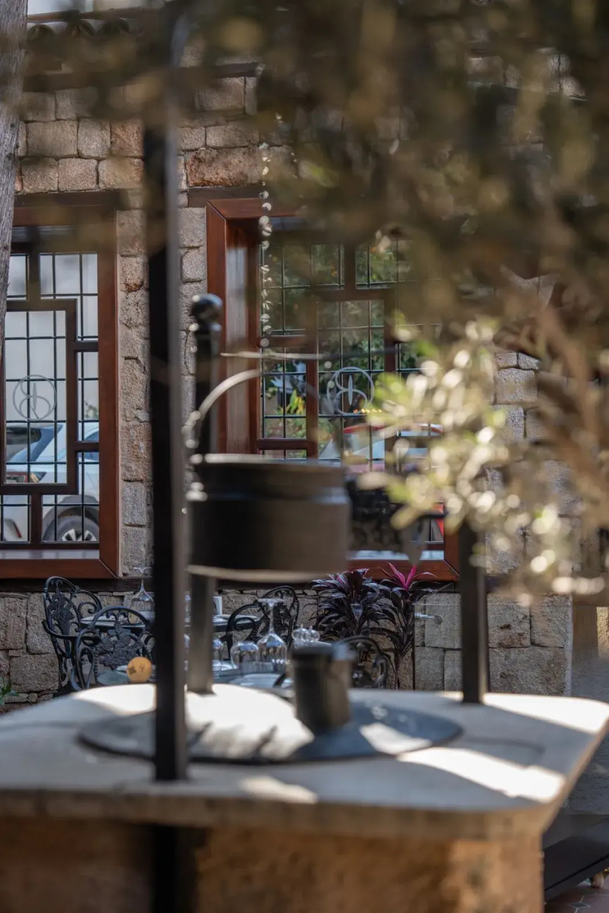 Отель Belmondo Suites