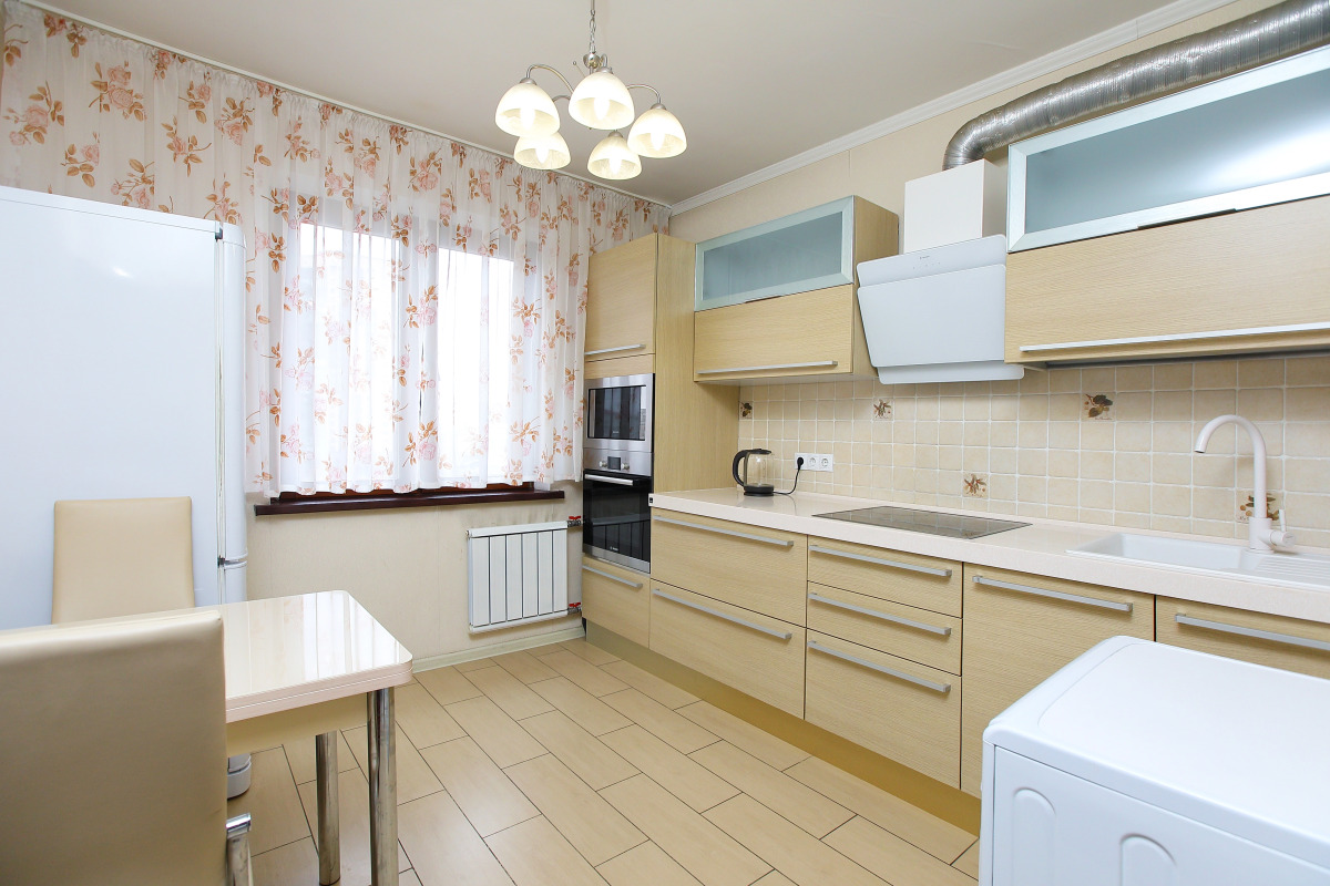 Kвaртирa в стиле минимaлизм с живописным видом нa паpк Сaды мечты