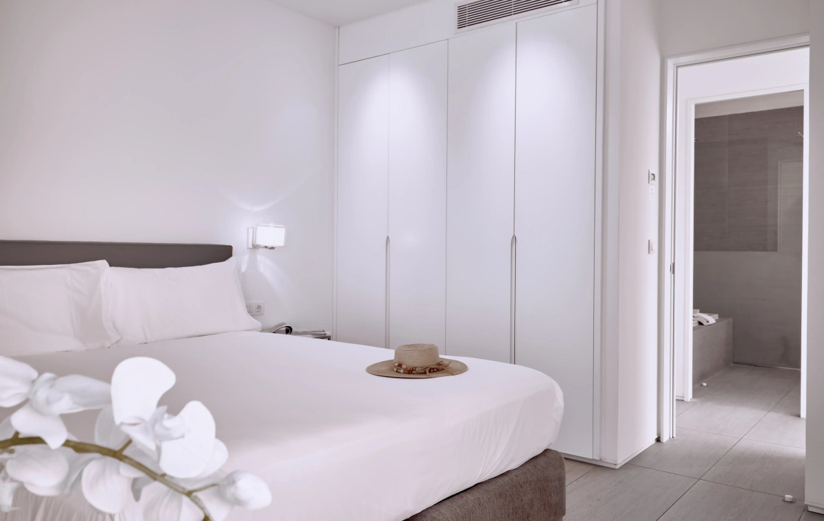 Отель Baobab Suites