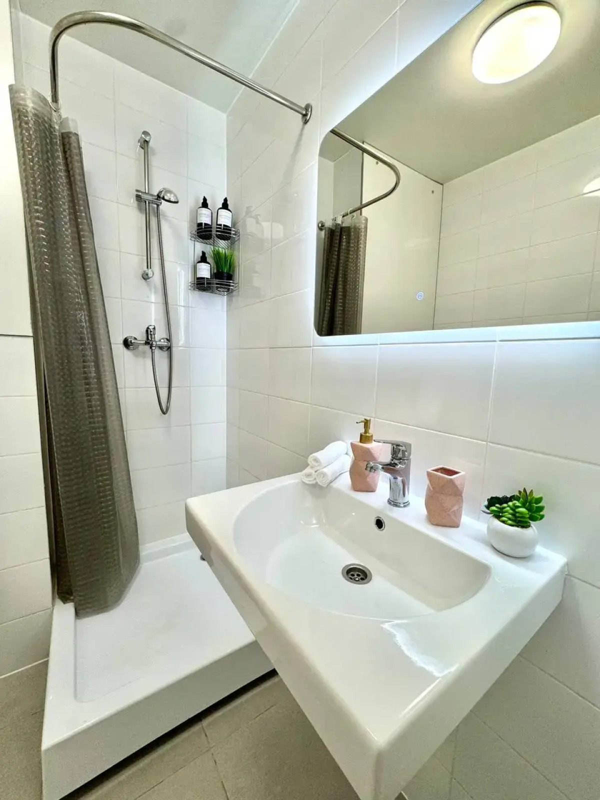 Апартаменты Life Apartments стильная студия в новом ЖК