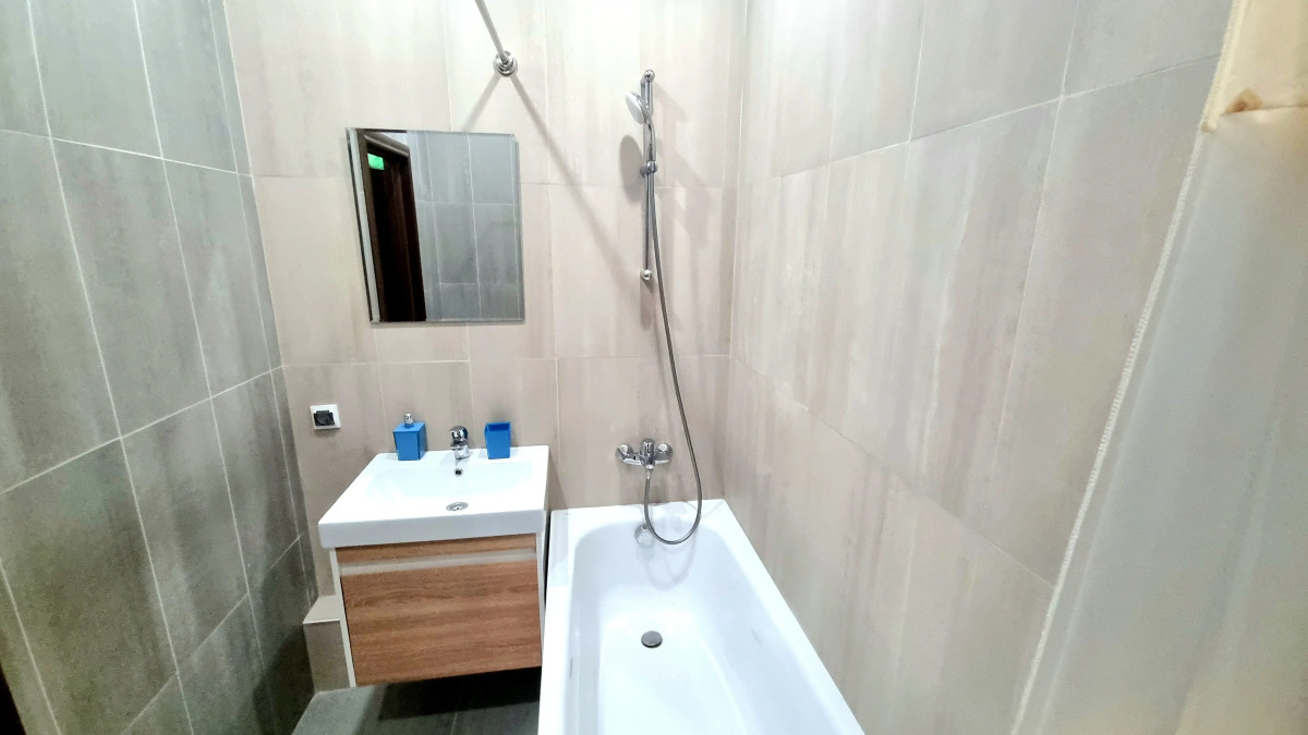 Квартира  Астрахова 5А Зона Кофморта