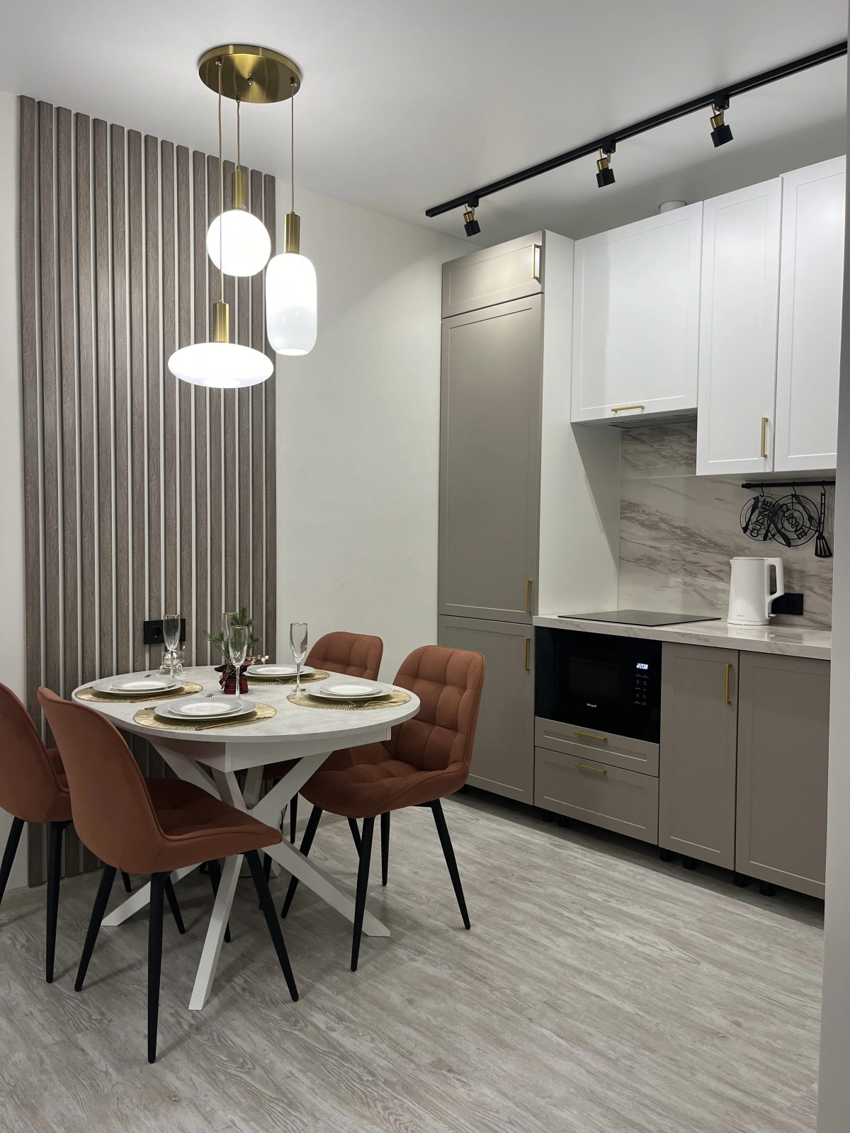 Квартира Парадайз LUX с камином в центре