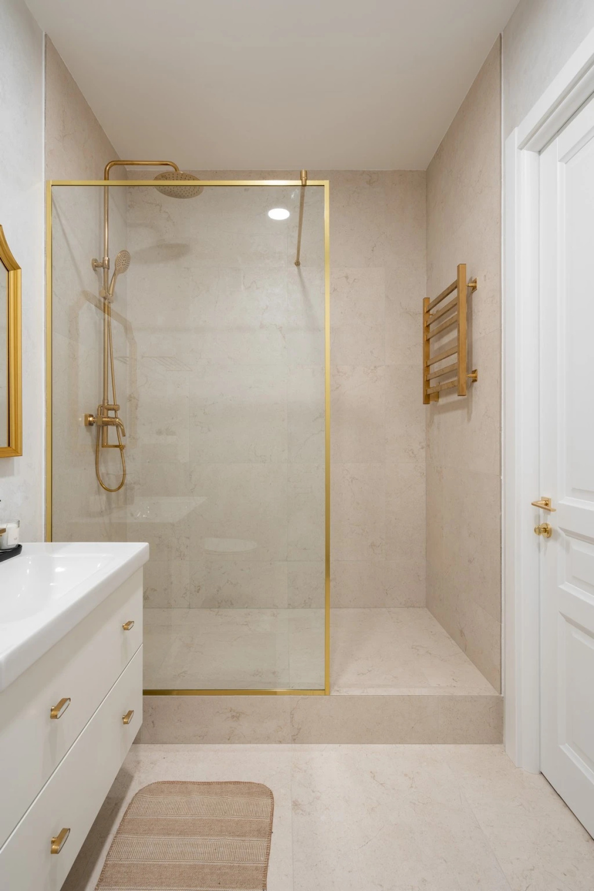 Апартаменты LetYourFlat Marble 1 Cпальня