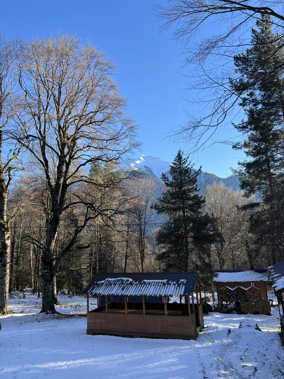 Шале Aishah House