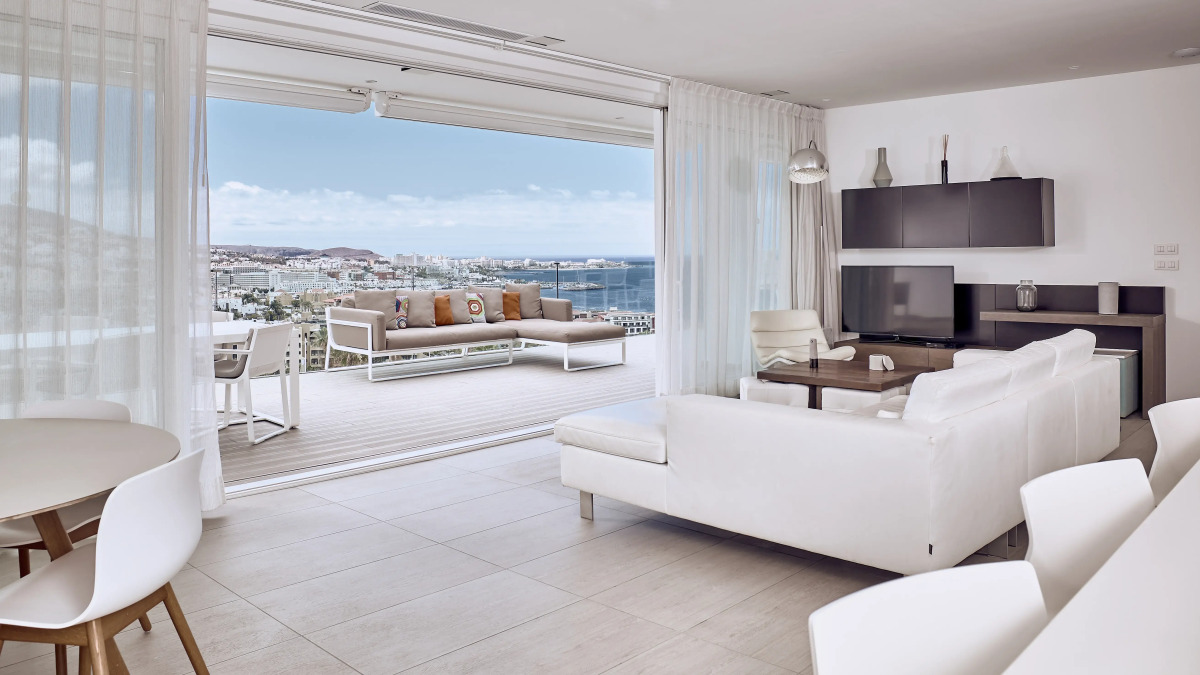 Отель Baobab Suites