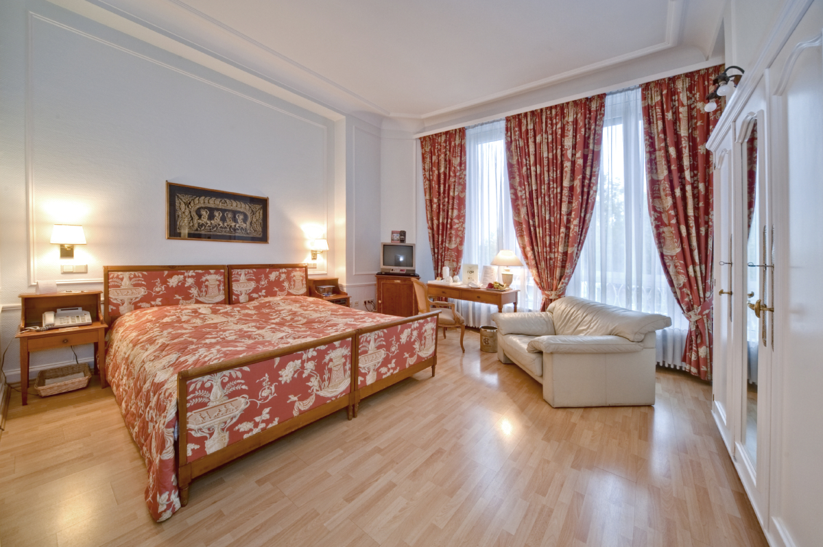 Отель Grand Cravat