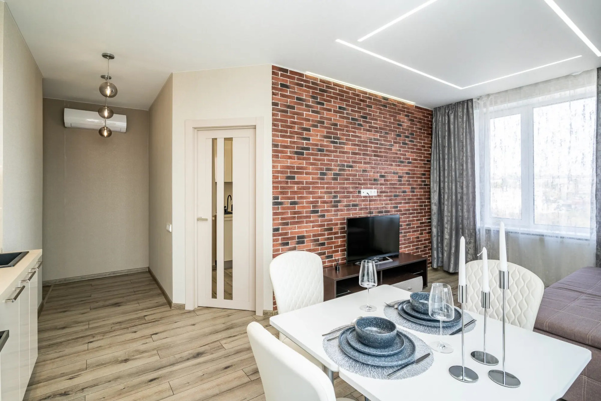 Апартаменты Мореон Просторные Рядом с Бухтой Золотой Рог