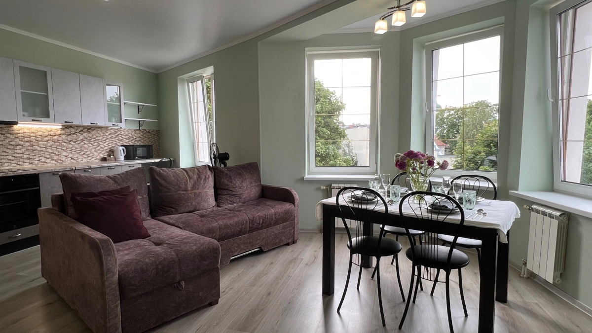 Апартаменты на Краснофлотской с видом на замок