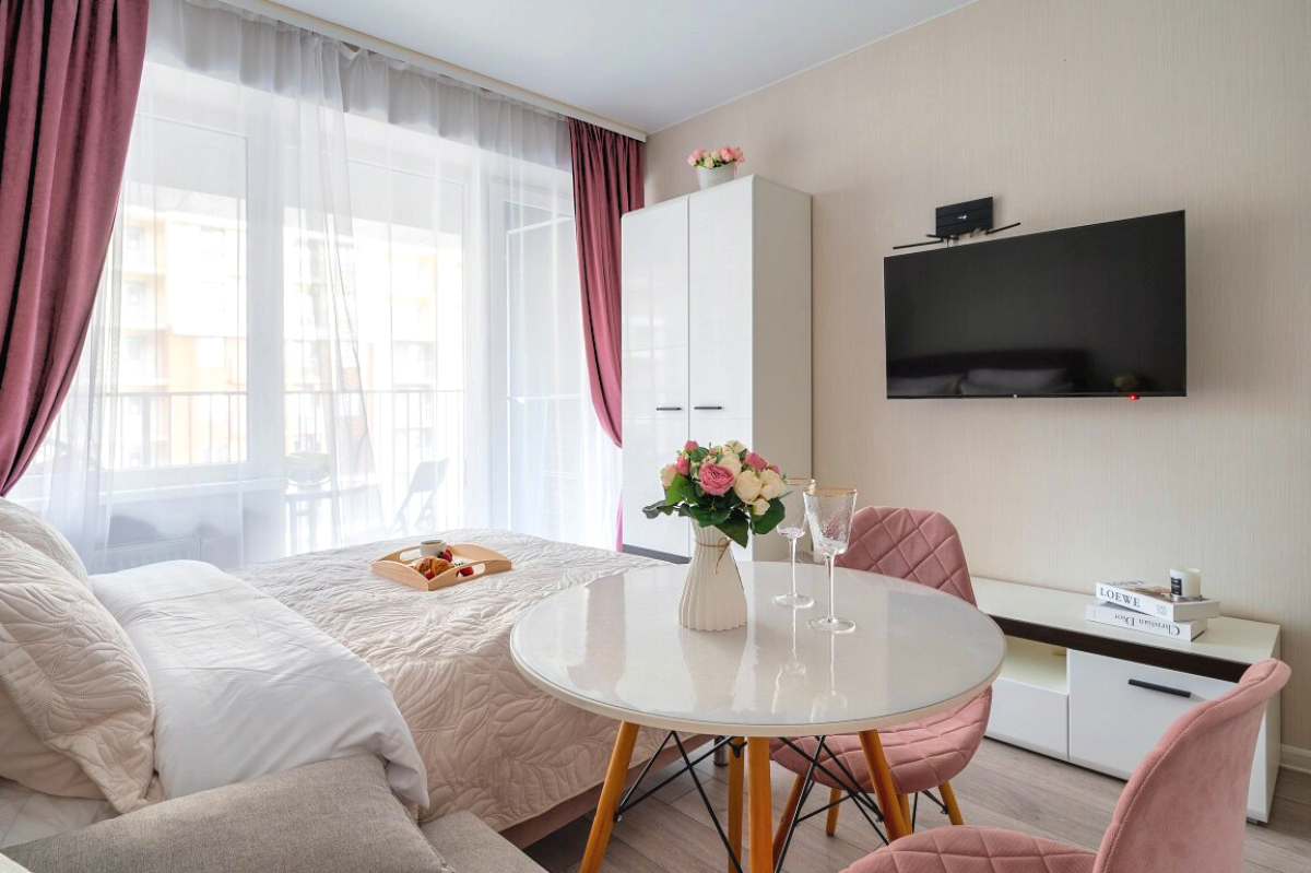 Апартаменты Студия у моря с бассейном на территории. Каравелла 112