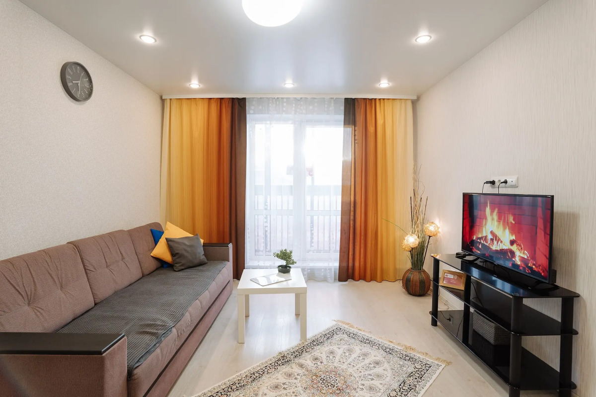 Апартаменты 9 ночей на Островского 5