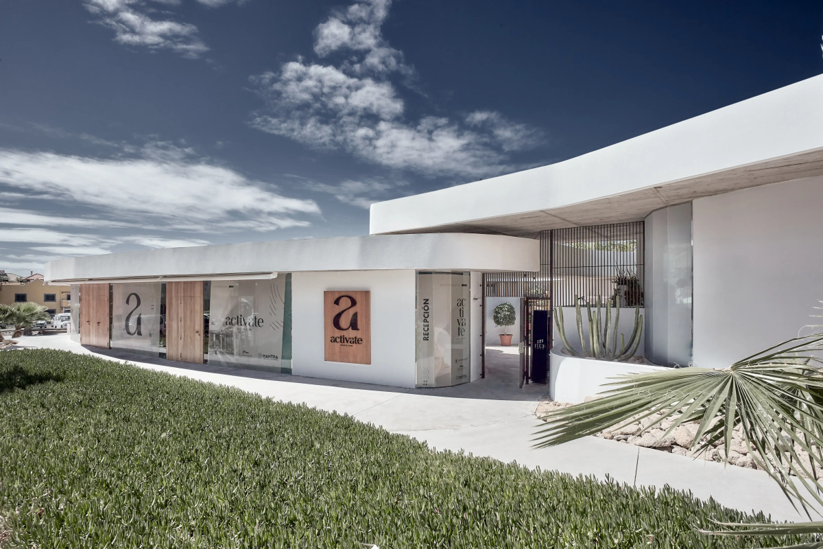 Отель Baobab Suites