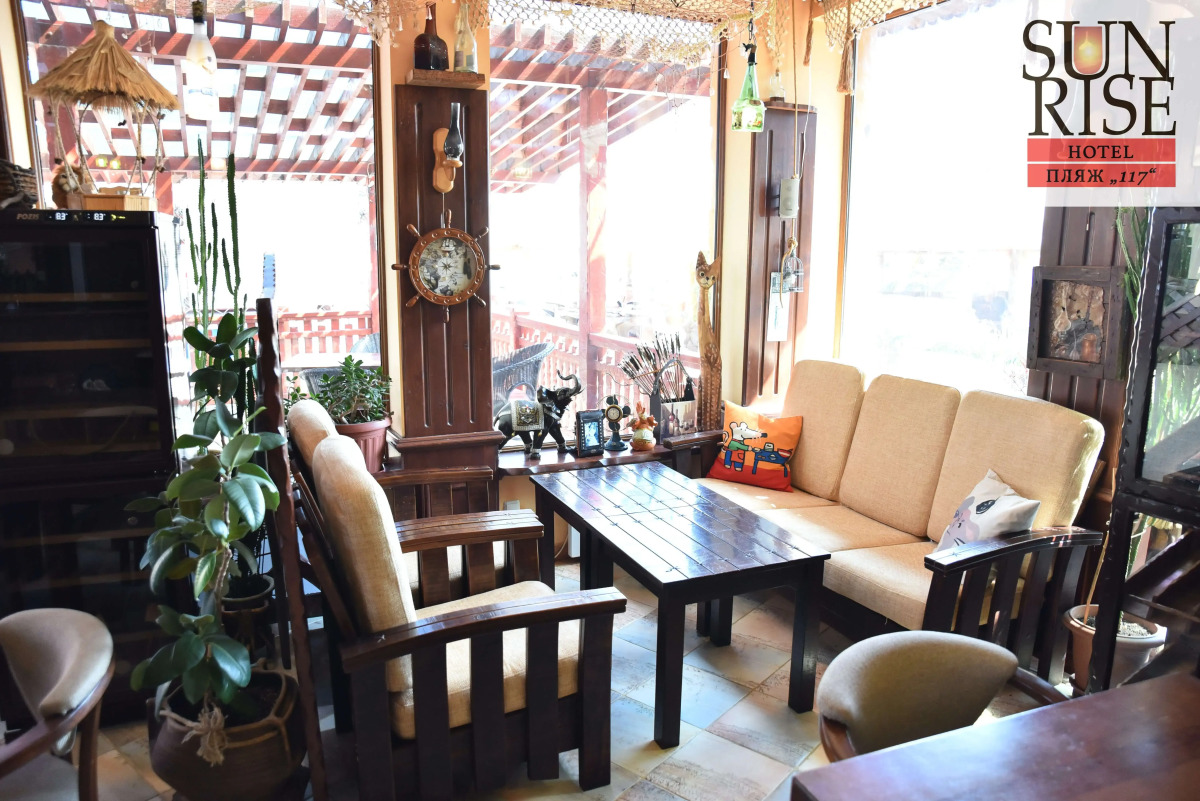 Отель Санрайз