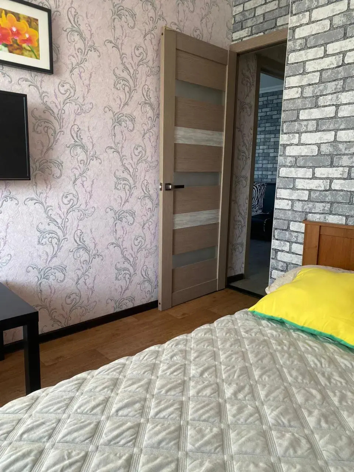 Апартаменты с 2 комнатами в Октябрьском районе (КВАРТИРА51)