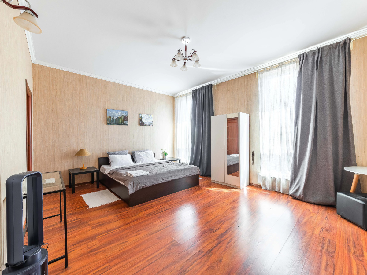 Квартира У Ростральных Колонн