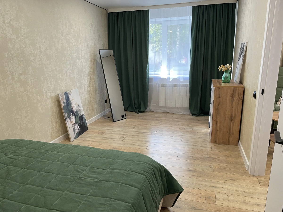 Квартира на Полежаева 163 (70)