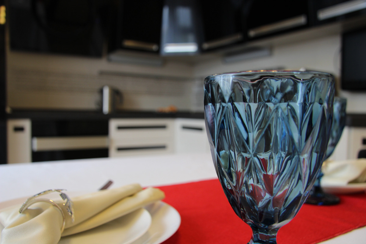 Апартаменты Гости Любят у ТЦ Небо