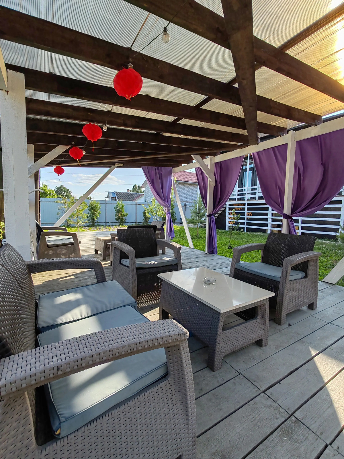 Гостевой Дом Семейные Апартаменты Белый Кролик