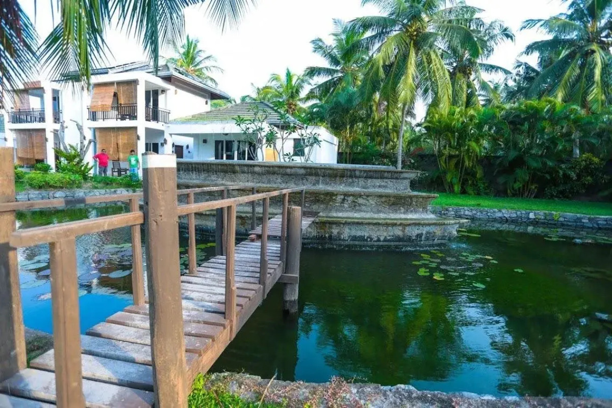 Отель Amaluna Resorts