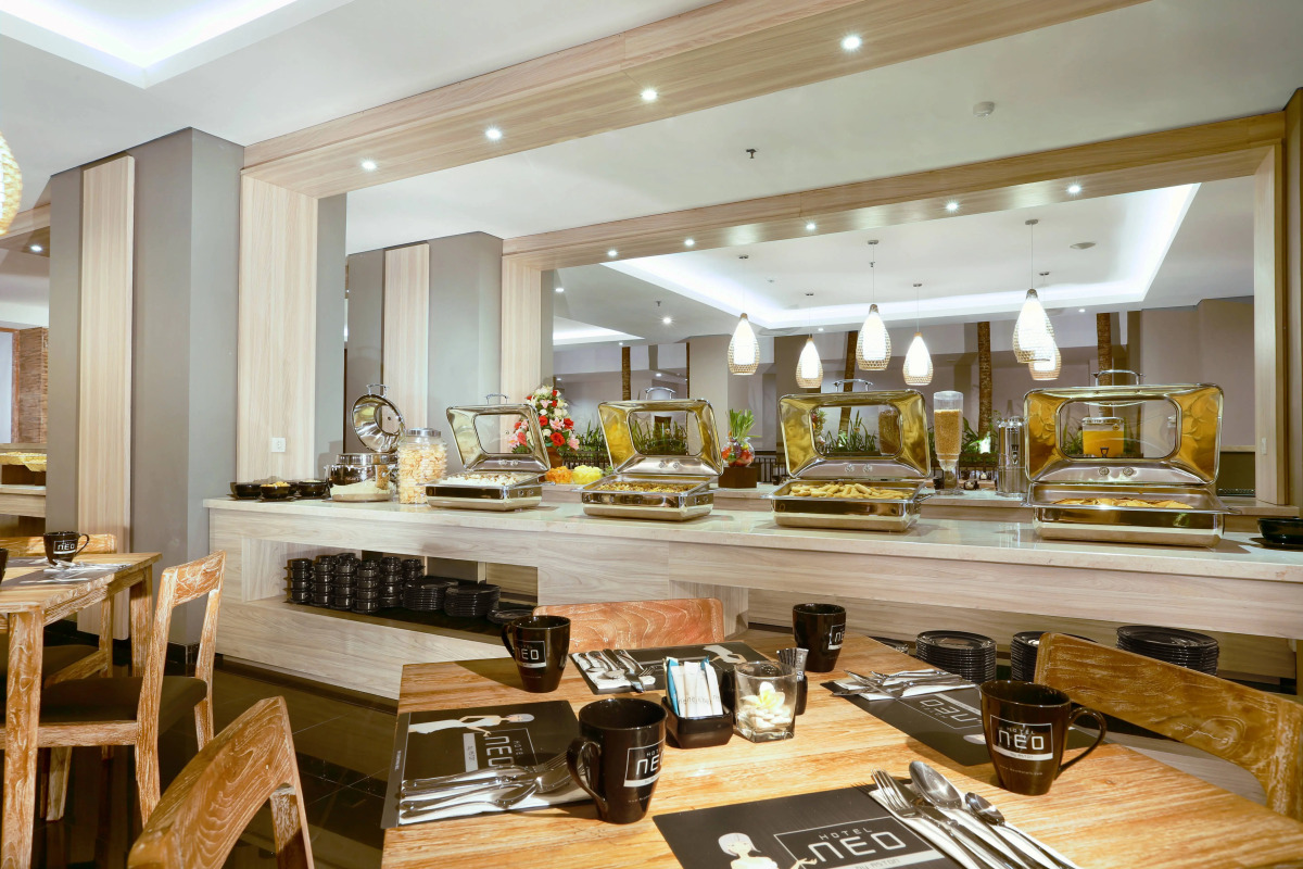 Отель Neo Denpasar