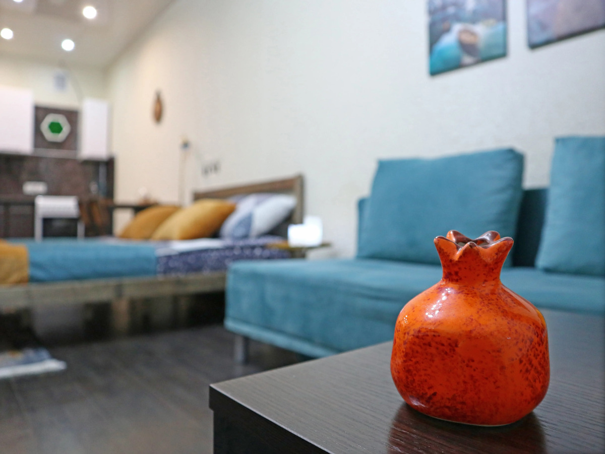 Студия Granada уютная современная в новом доме