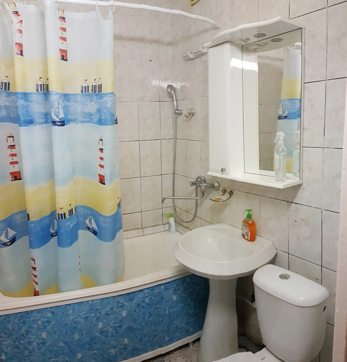 Квартира L.V.Hotels на Льва толстого 91