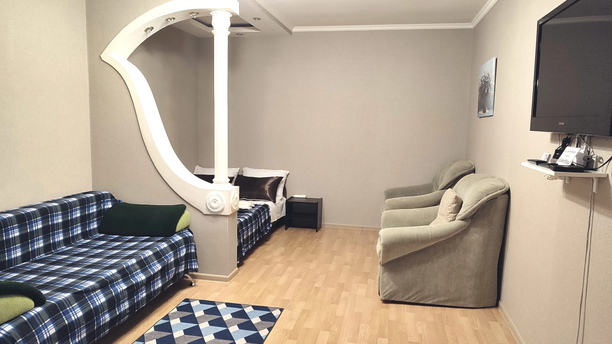 Квартира ЦЕНТР ГОРОДА Красная 6 этаж 8