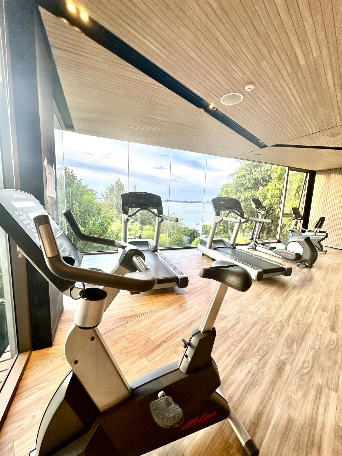 Апартаменты Baan Plai Haad Wongamat