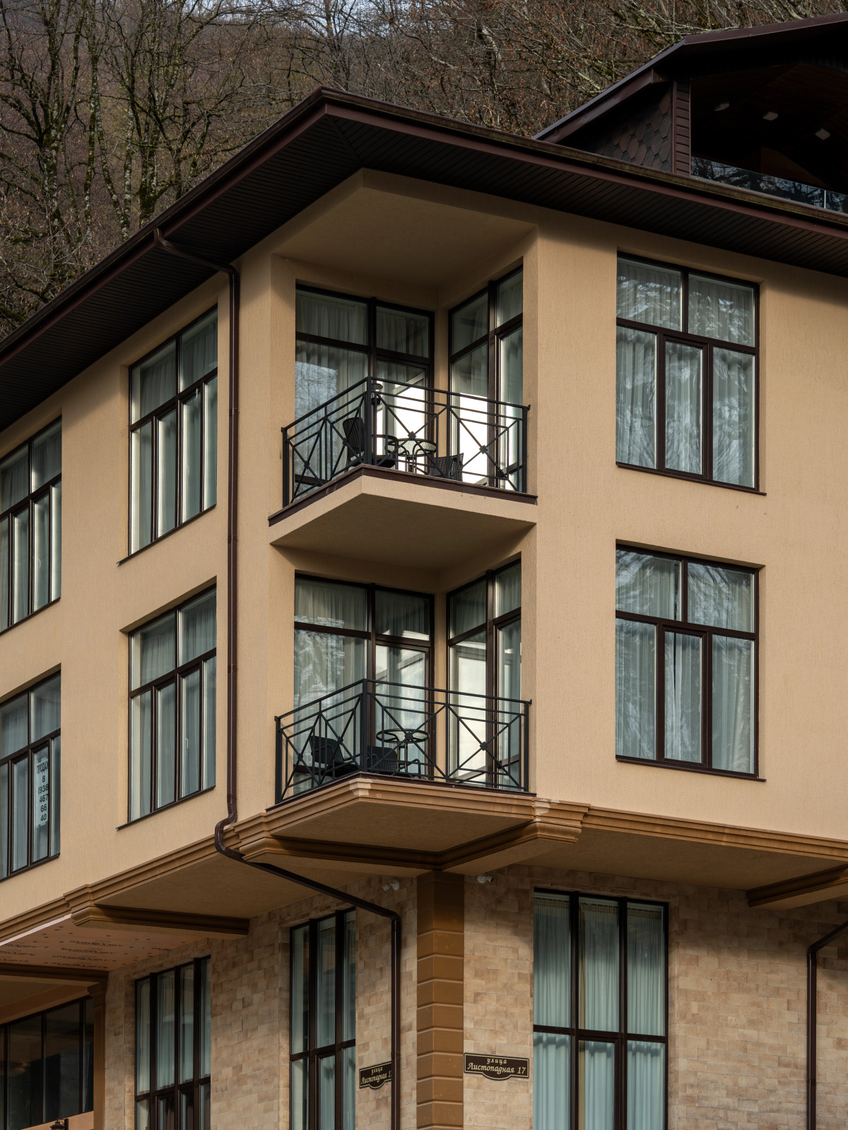 Апартаменты двухуровневые с видом на горы. Жить в Горах.