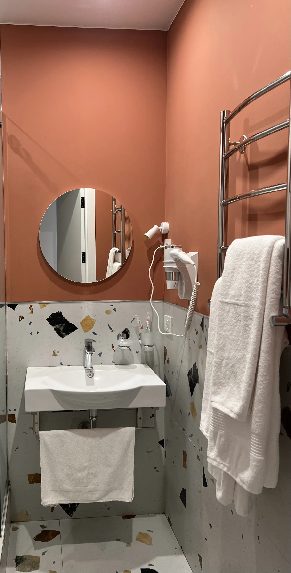 Апартаменты улучшенные в центре города от Sweet Home