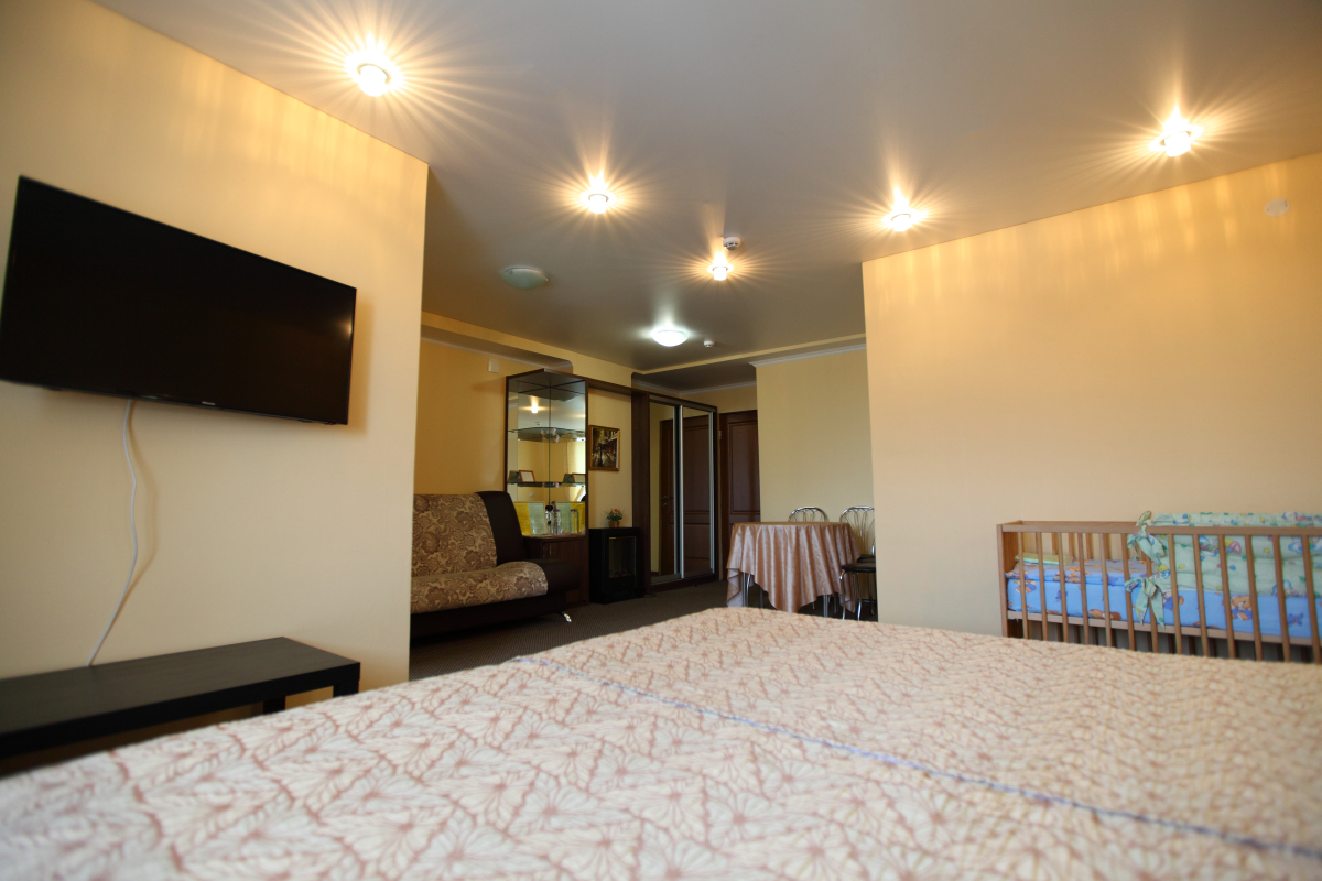 Отель Два крыла