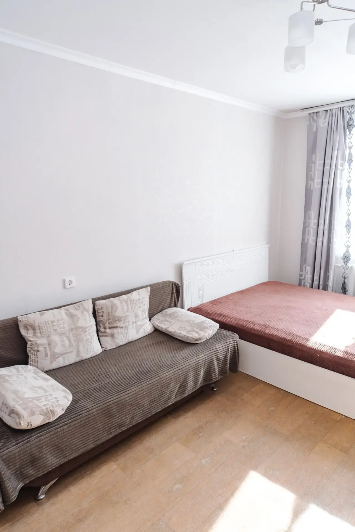 Квартира Островского 75/1