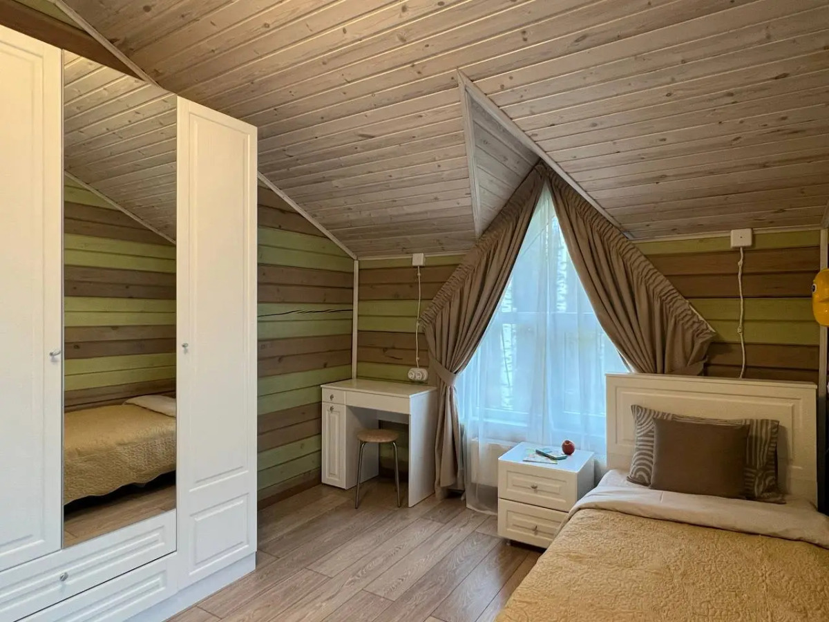 Частный дом У озера