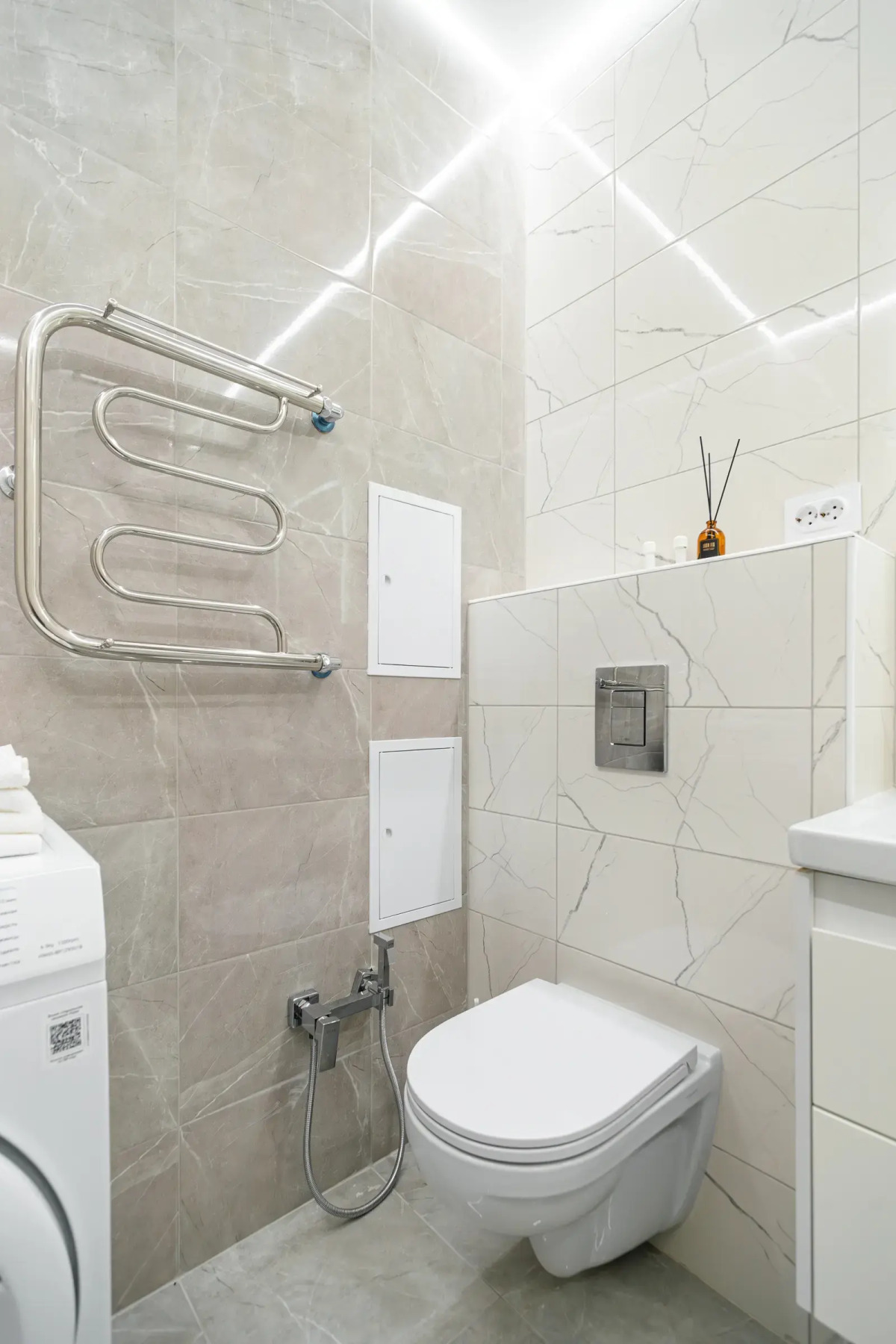 Апартаменты с панорамными окнами на набережной реки