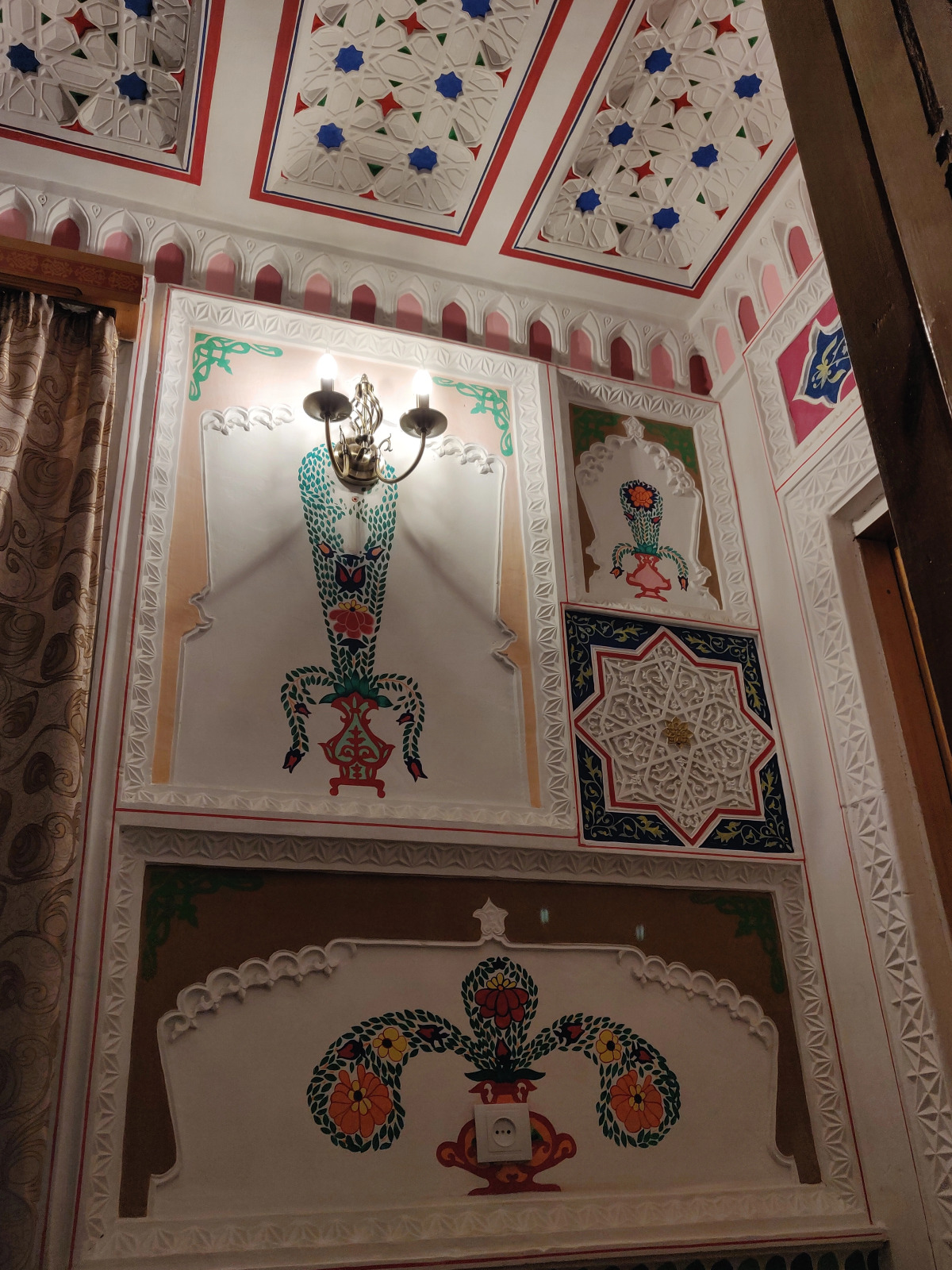 Отель Sasha & Son