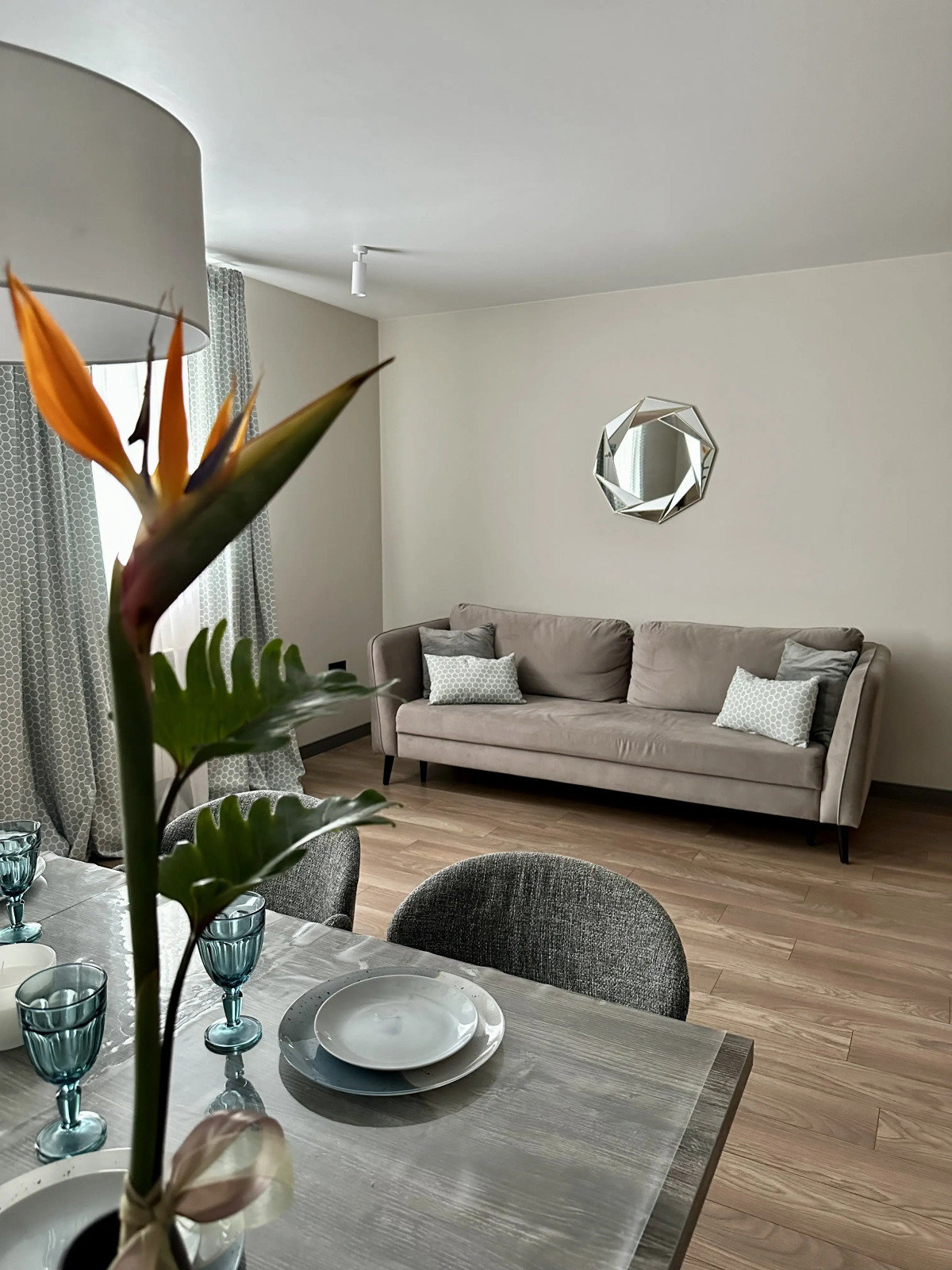 Апартаменты на Сергиевской 9