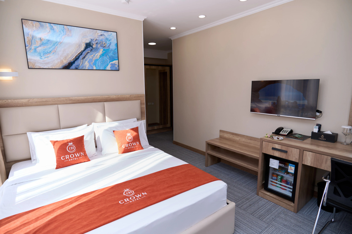 Отель Crown Hotel Bishkek