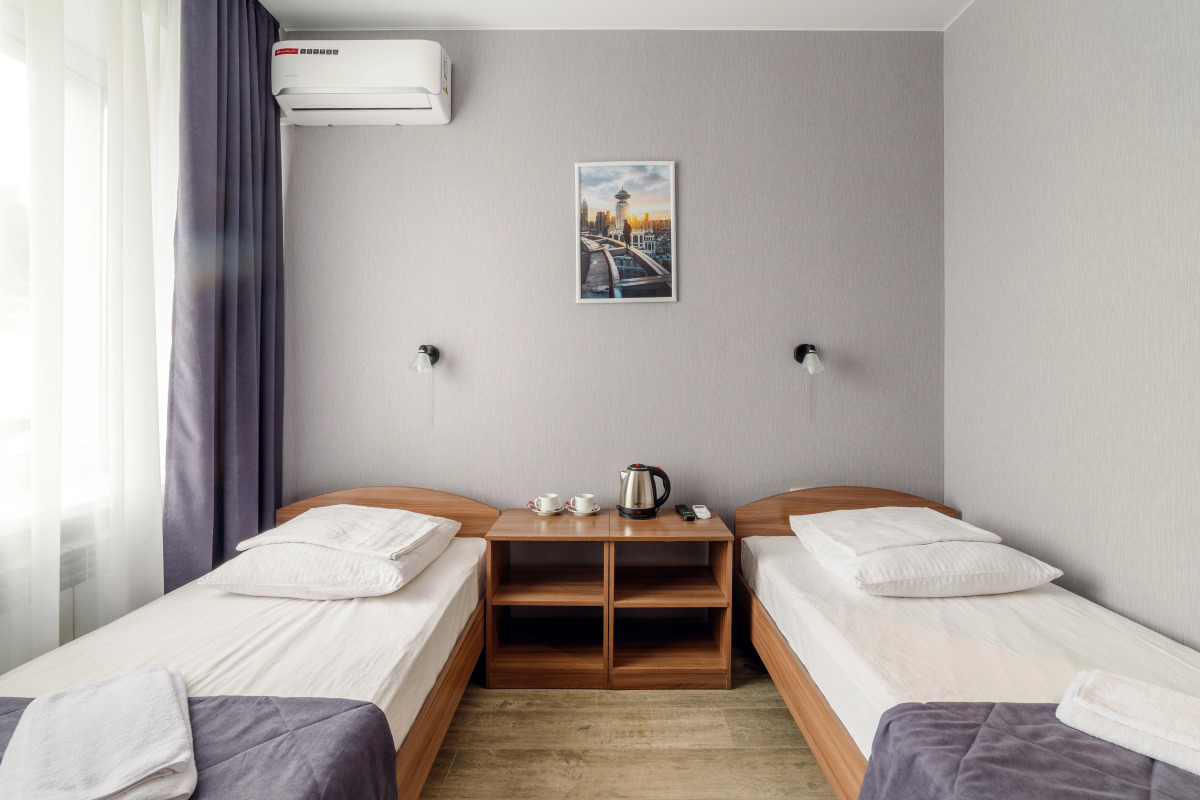 Отель Платон