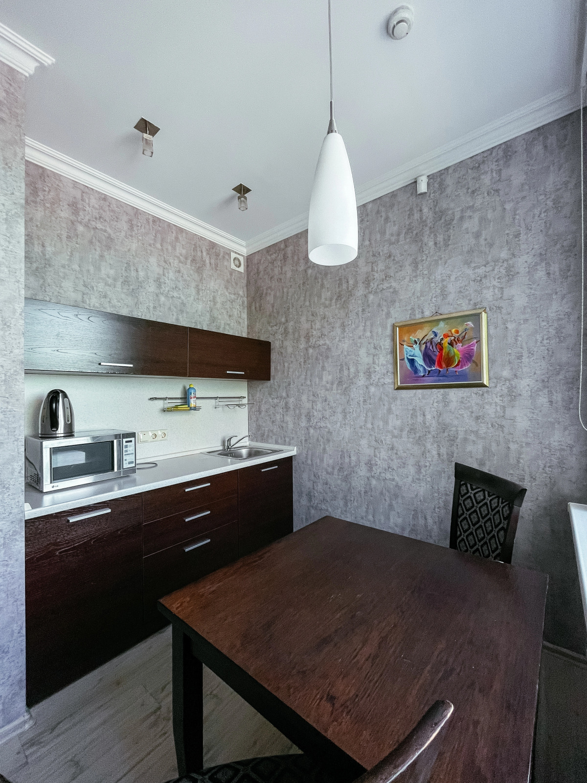 Апартаменты Мира